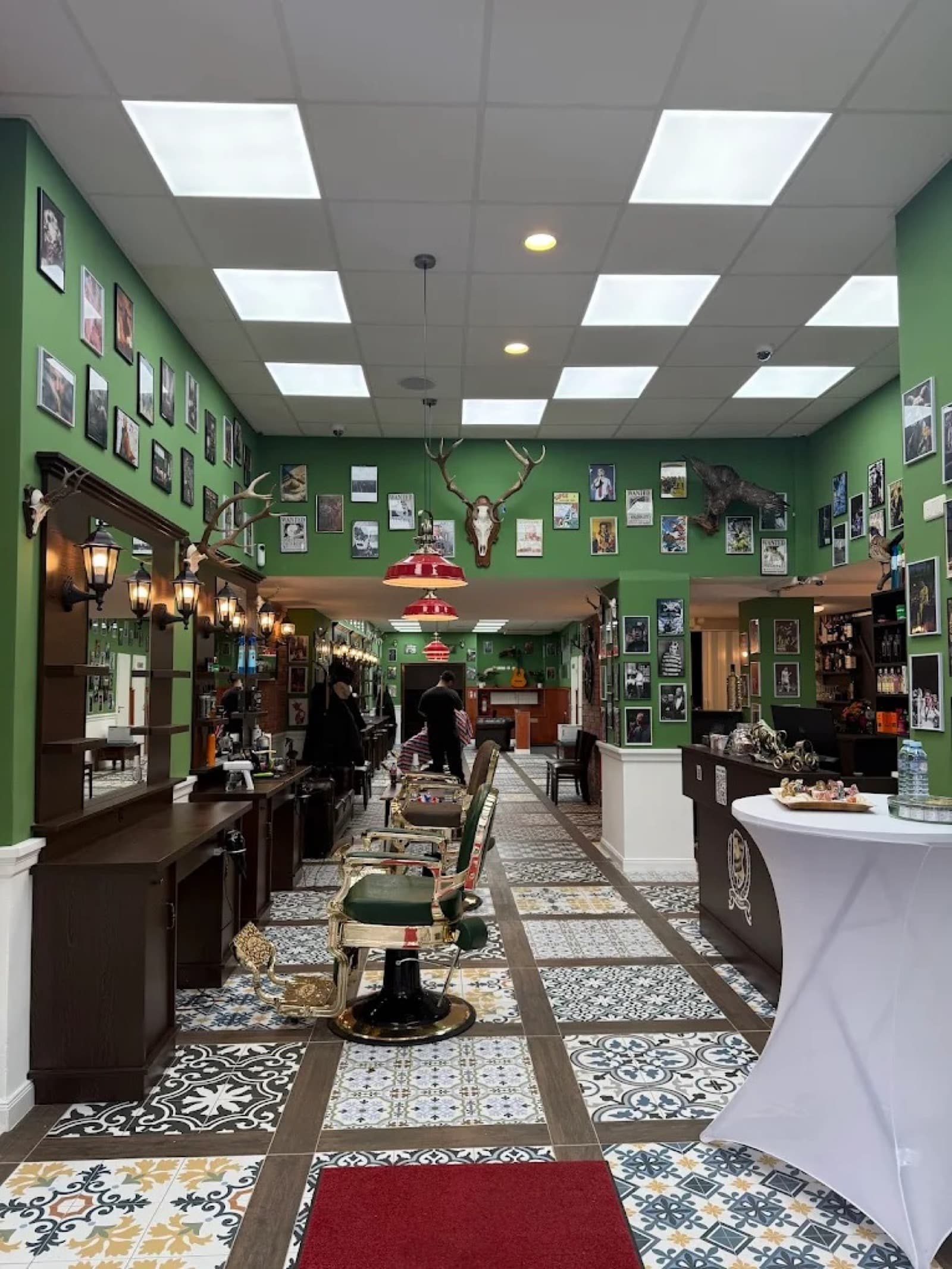 Moderner Barbershop – Innenansicht